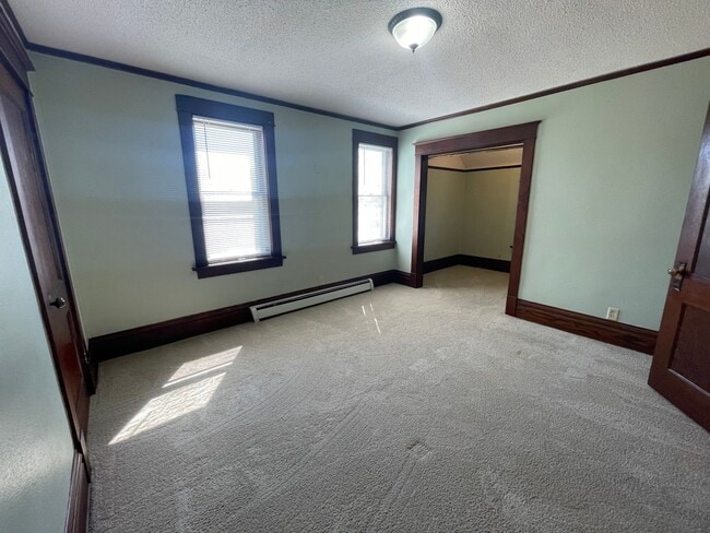 Building Photo - Partially Furnished 3-Bedroom Home in North Fargo!