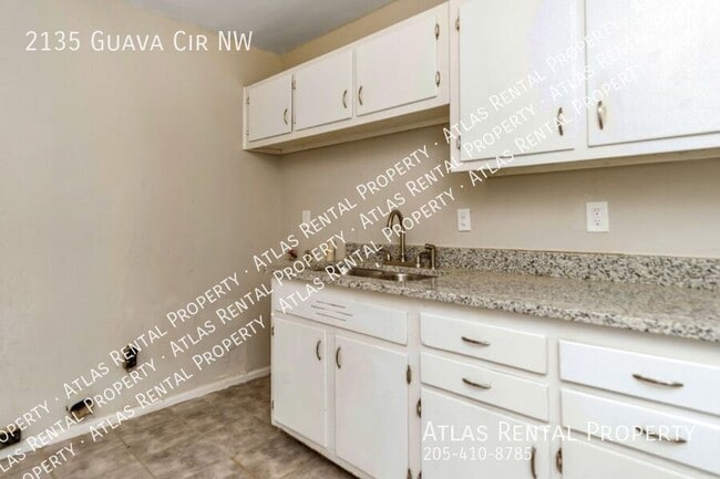 Building Photo - 2135 Guava Cir NW