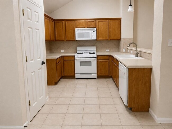 Building Photo - 2206 Bakers Way