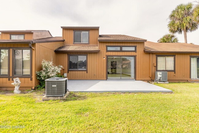 Building Photo - 120 Lakewood Village Cir