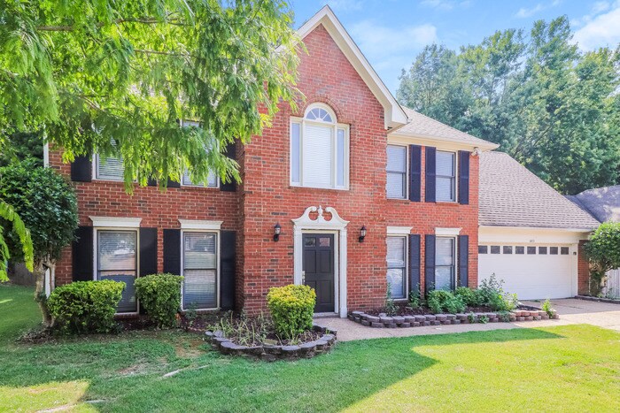 Building Photo - 8821 Chimneyrock Blvd.