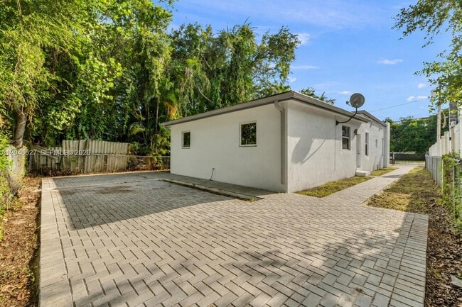 Building Photo - 7537 NW 3rd Ave