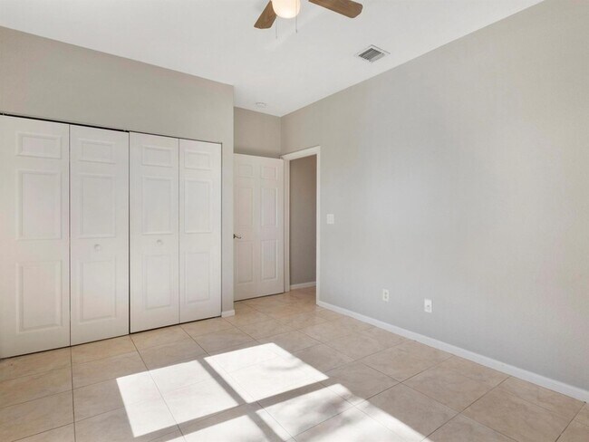 Building Photo - 219 Coral Trace Ln