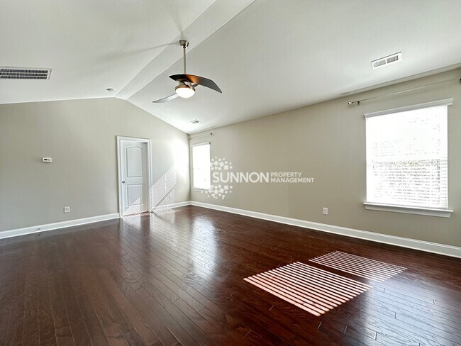 Building Photo - 4 Bedroom 2.5 Bathroom in Indian Trail