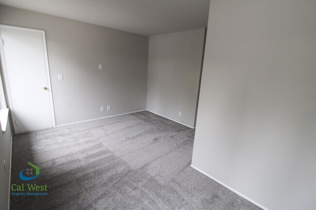 Building Photo - $4595 - **COMING SOON** Large spacious upd...