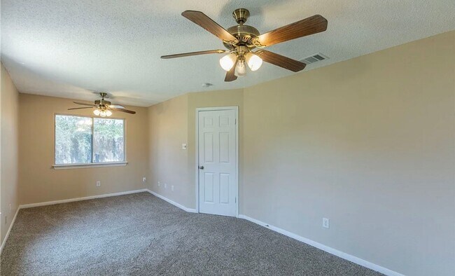 Building Photo - 802 Antelope Trail