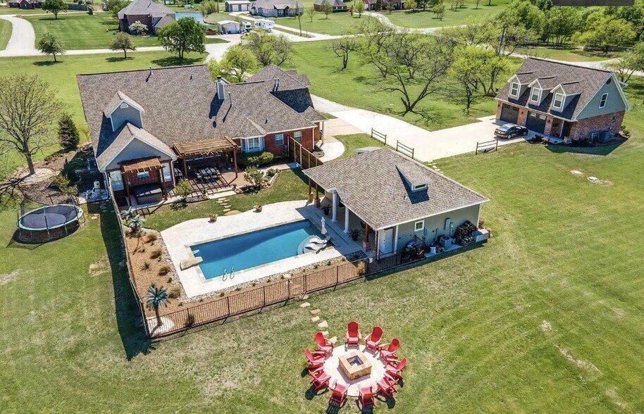 Building Photo - 4275 Old Thomas Rd