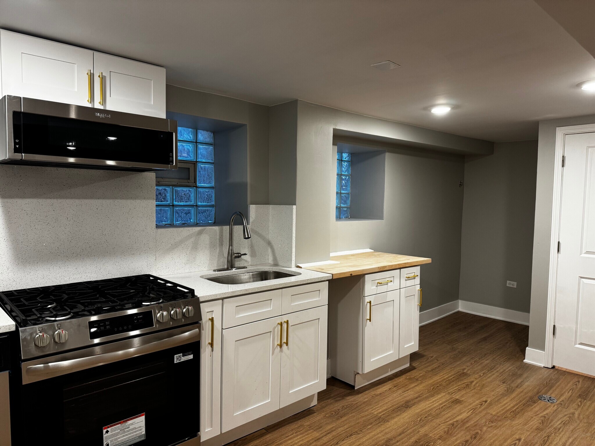 Building Photo - 3716 N Racine Ave