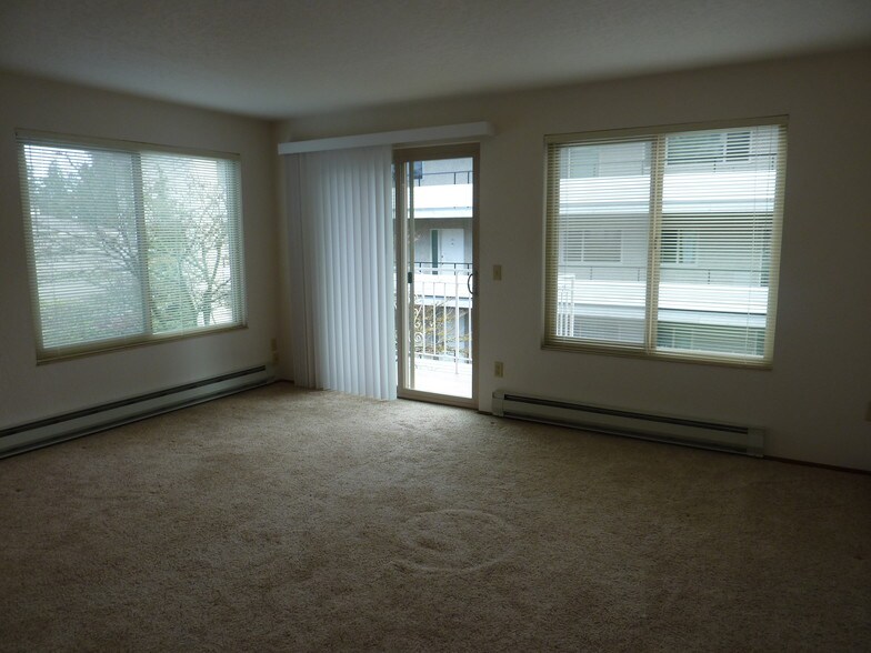 Building Photo - 314 N 134th St