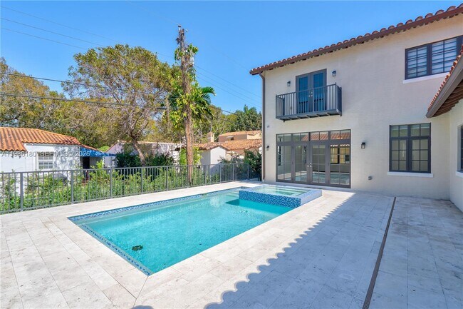 Building Photo - 519 Alhambra Cir