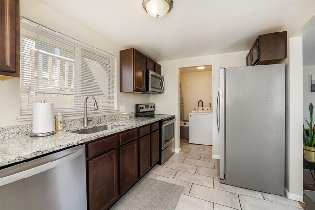 Kitchen - 2819 W 3rd Ave