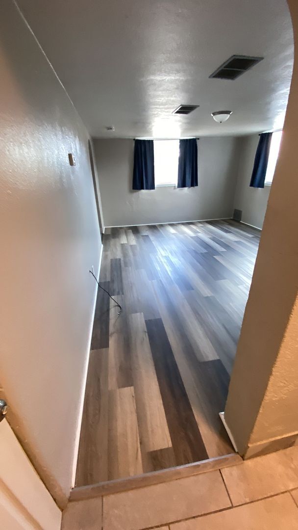 Building Photo - Nice Basement Duplex