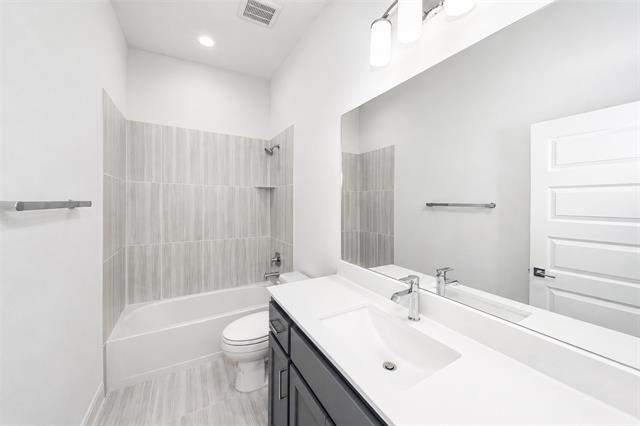 Building Photo - 8637 Spindletop Dr