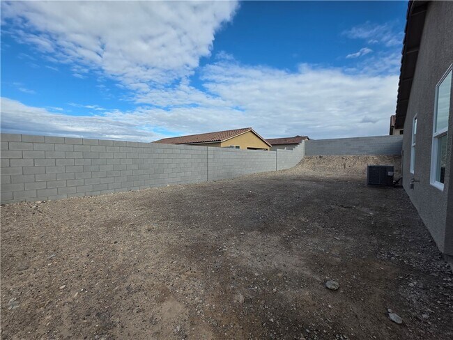 Building Photo - 2571 Montano Ridge Dr