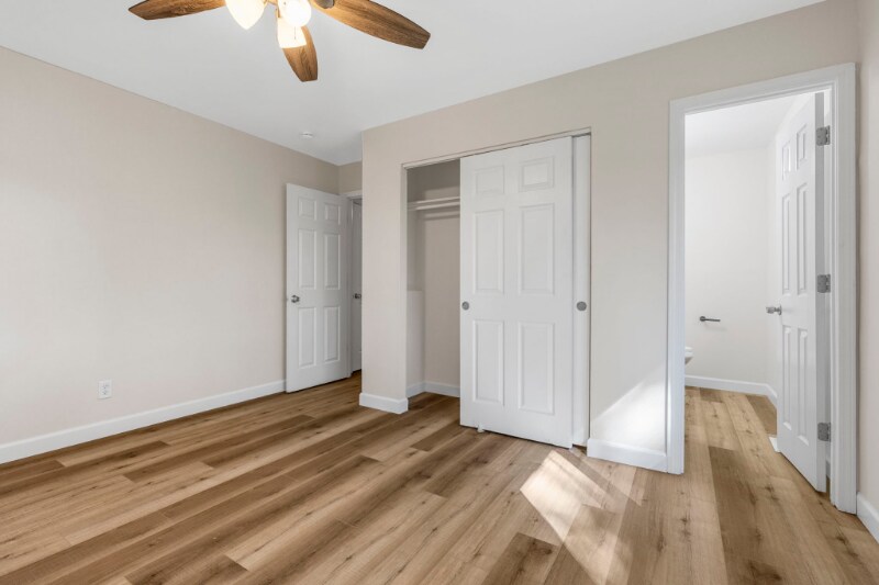 Building Photo - 2 Storkway Ct