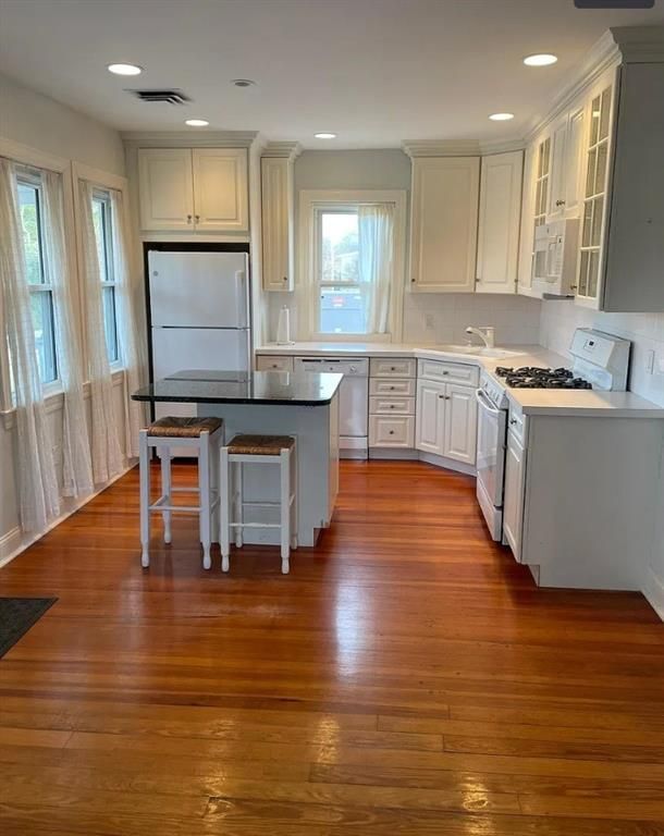 Building Photo - 230 County Rd