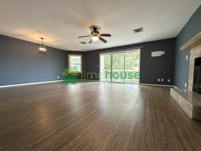 Building Photo - 311 Norfolk Ave