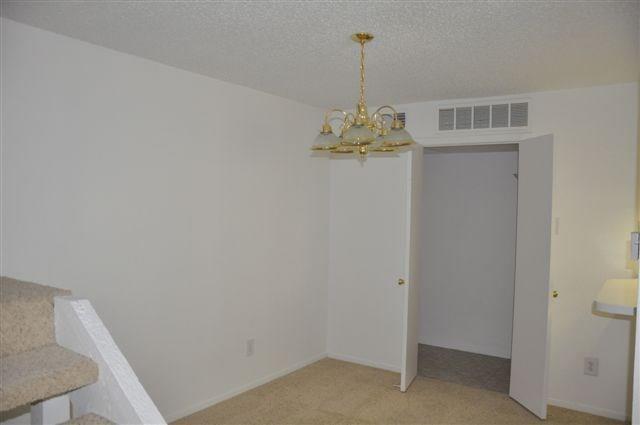 Building Photo - 5630 Spring Valley Rd