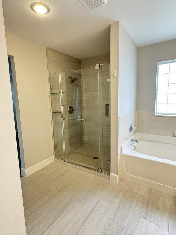 Building Photo - 222 Biltmore Pl