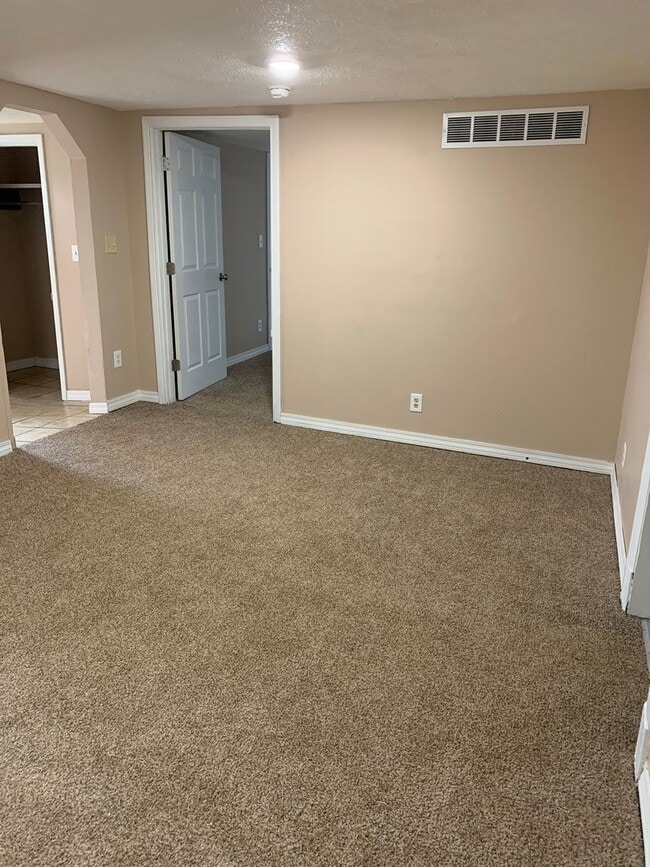 Building Photo - 1712 Seventh St