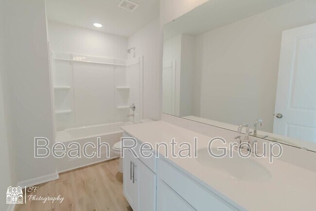 Building Photo - 1863 Villena Dr