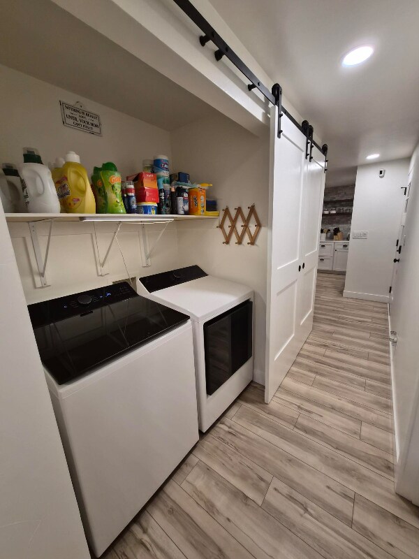 Building Photo - 209 Sandstone Dr