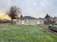 Building Photo - Single Level House- Rent Ready