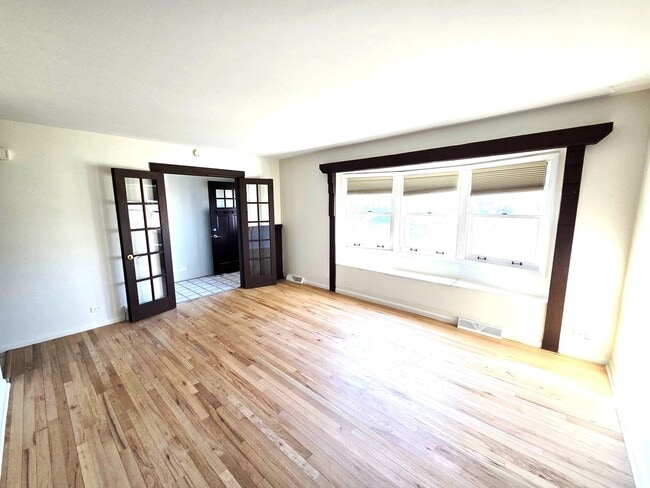 Building Photo - 828 Lavergne Ave