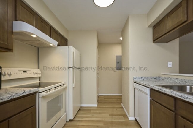 Building Photo - Cozy 3 Bedroom Condo in Eastern Colorado Springs