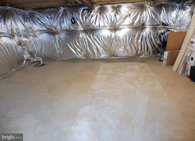 Building Photo - 4807 River Creek Terrace