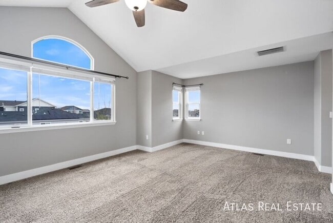 Building Photo - 893 Shirttail Peak Ct