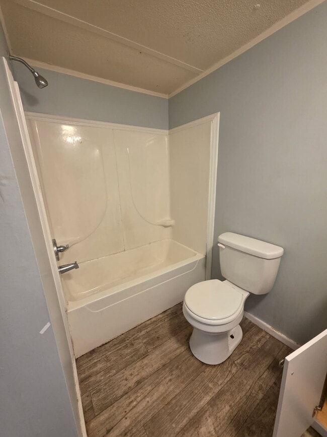 Building Photo - 652 Rices Creek Rd