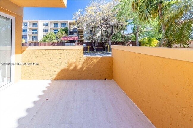 Building Photo - 13900 SW 65th Terrace