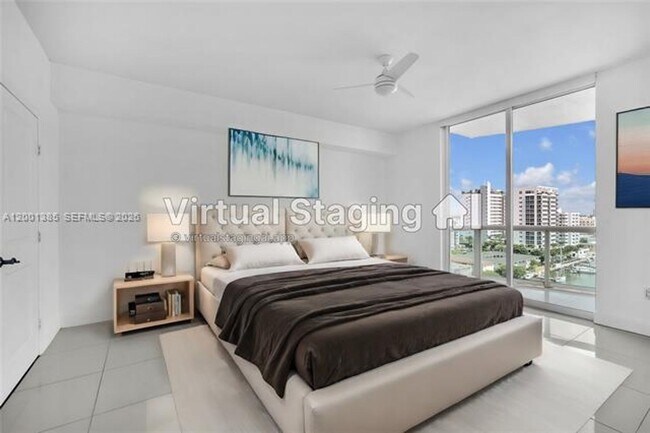 Building Photo - 7900 Harbor Island Dr
