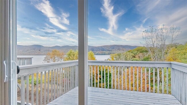 Building Photo - 262 Tamerisk Ln