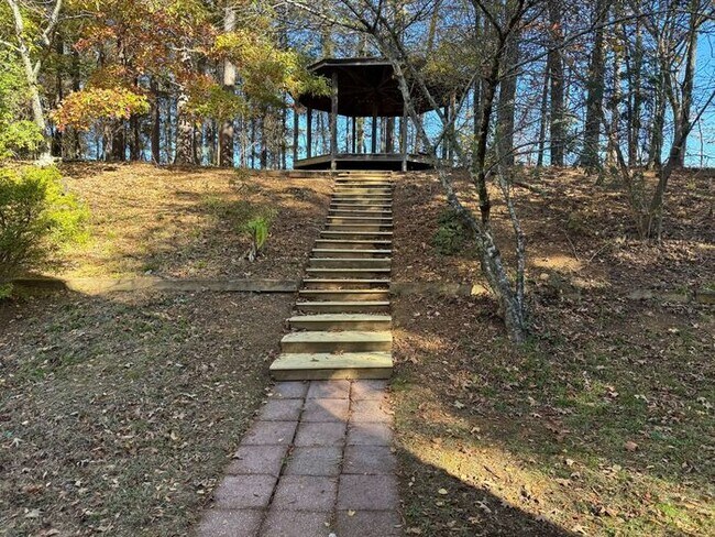 Building Photo - Northlake Mall Location!! Nice house with private backyard