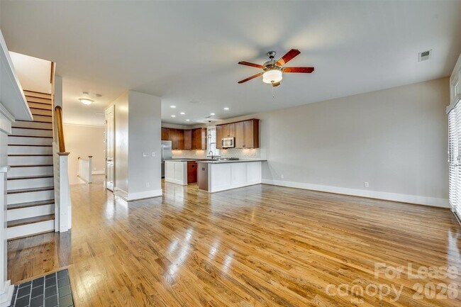 Building Photo - 799 Herrons Ferry Road