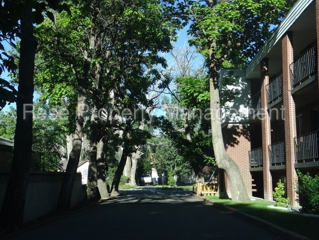 Building Photo - 2736 S Adams St