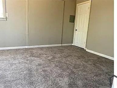 Building Photo - 212 W Blacklidge Dr