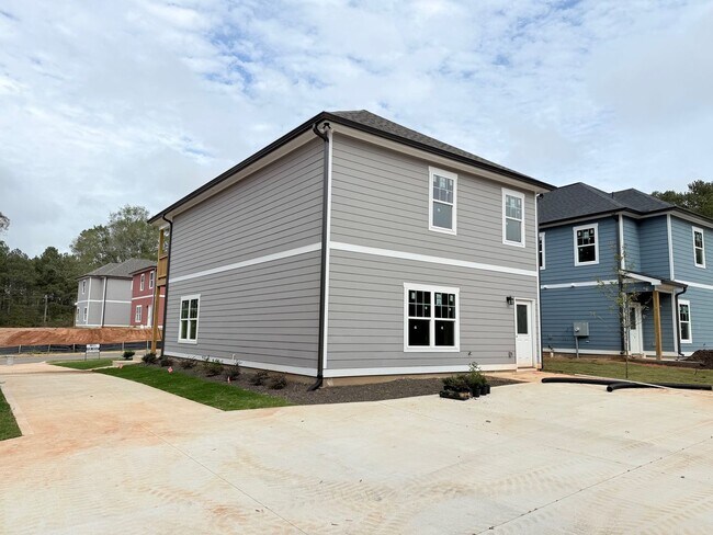 Building Photo - 4 Bedroom/4 Bath House off of Will Hunter Road! Pre-leasing Now!