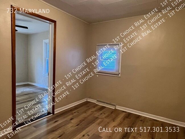 Building Photo - 732 Maryland-