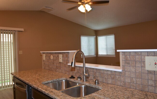 Building Photo - 4618 Excalibur Ct