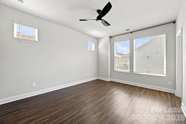 Building Photo - 1205 Kohler Ave