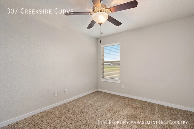 Building Photo - 307 Creekside Curve