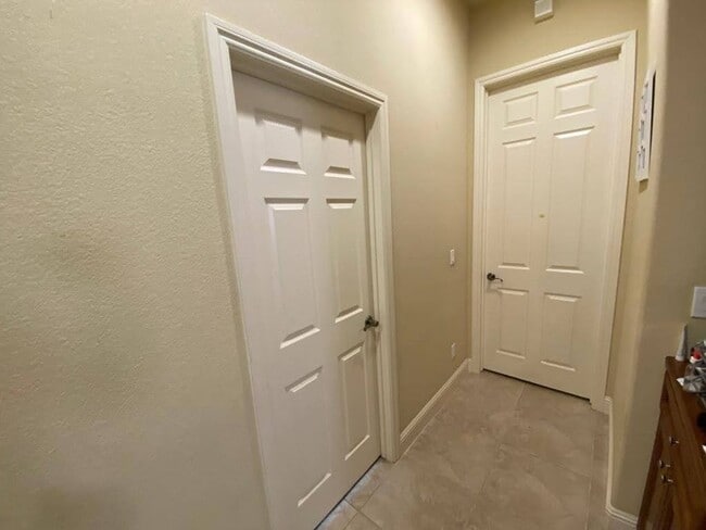 Building Photo - Gorgeous Newer 4 Bedroom in Highly sought after Riata Empire Ranch Community!