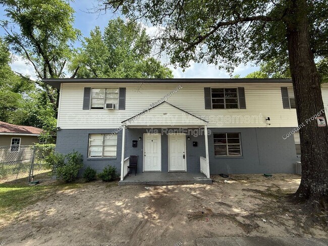Primary Photo - 929 Magnolia Dr
