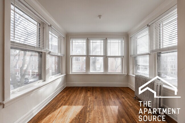 Building Photo - 1432 W Jonquil Terrace