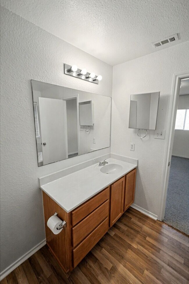 Building Photo - Beautiful 4-Bedroom Home in Bulverde Village! - Realtor Commission: $500