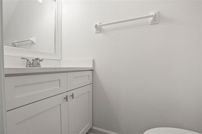 Building Photo - 460 Forestgate Ct