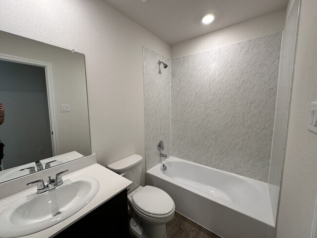 Building Photo - 3015 Serenity Ln